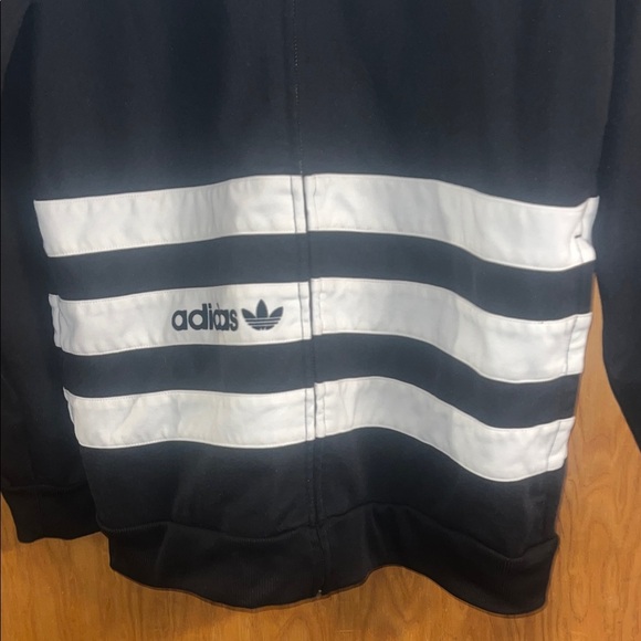 Adidas originals vintage track jacket.  Adidas Black& White Star Pattern Jacket - Picture 4 of 14